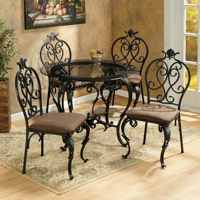 Dining sets 