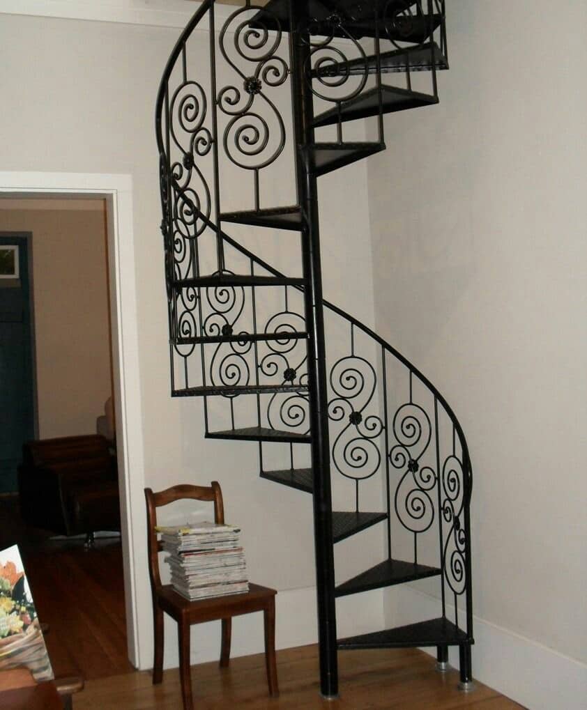 Stairs & handrails